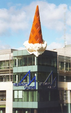 bigconebyclaes.jpg